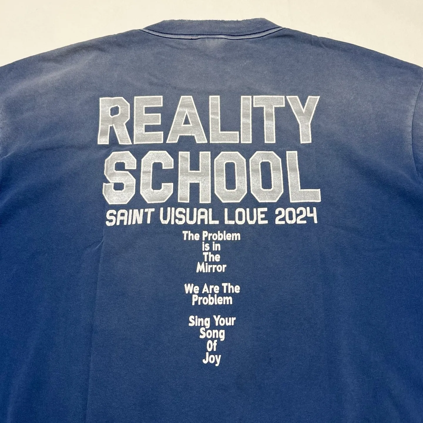 SAINT Mxxxxxx REALITY SCHOOL SS_TEE/NVY slogan distressed short-sleeves, washed blue S-XL, garment dyeing, horse fade, ultra-complex shearing and destruction treatment, correct version, cylindrical fabric, customized original consistent main mark/wash mark, original consistent silver powder printing, distressed treatment